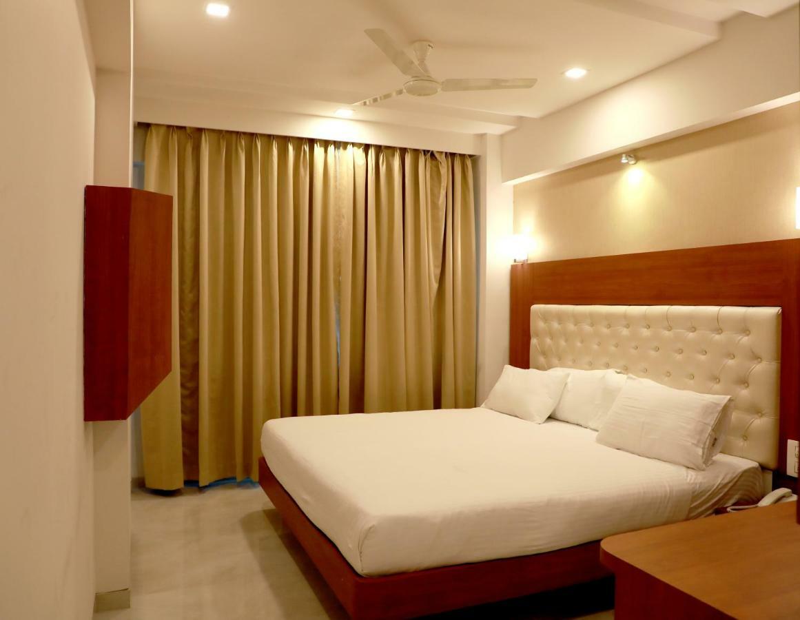 Hotel Lords, Fort Mumbai Exterior foto